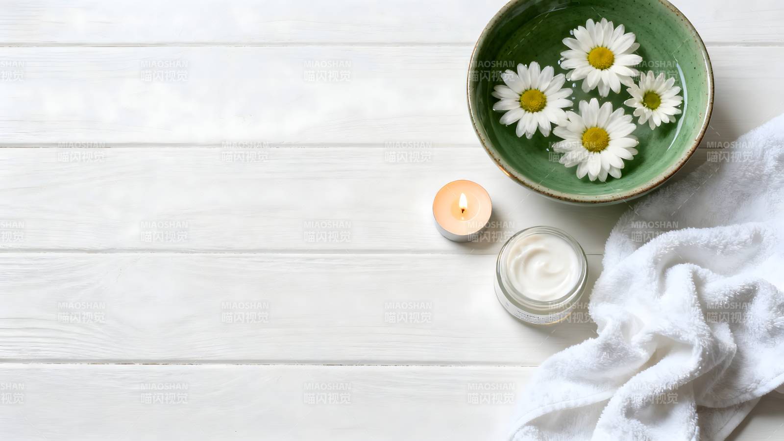 静谧花香沐浴时光图片