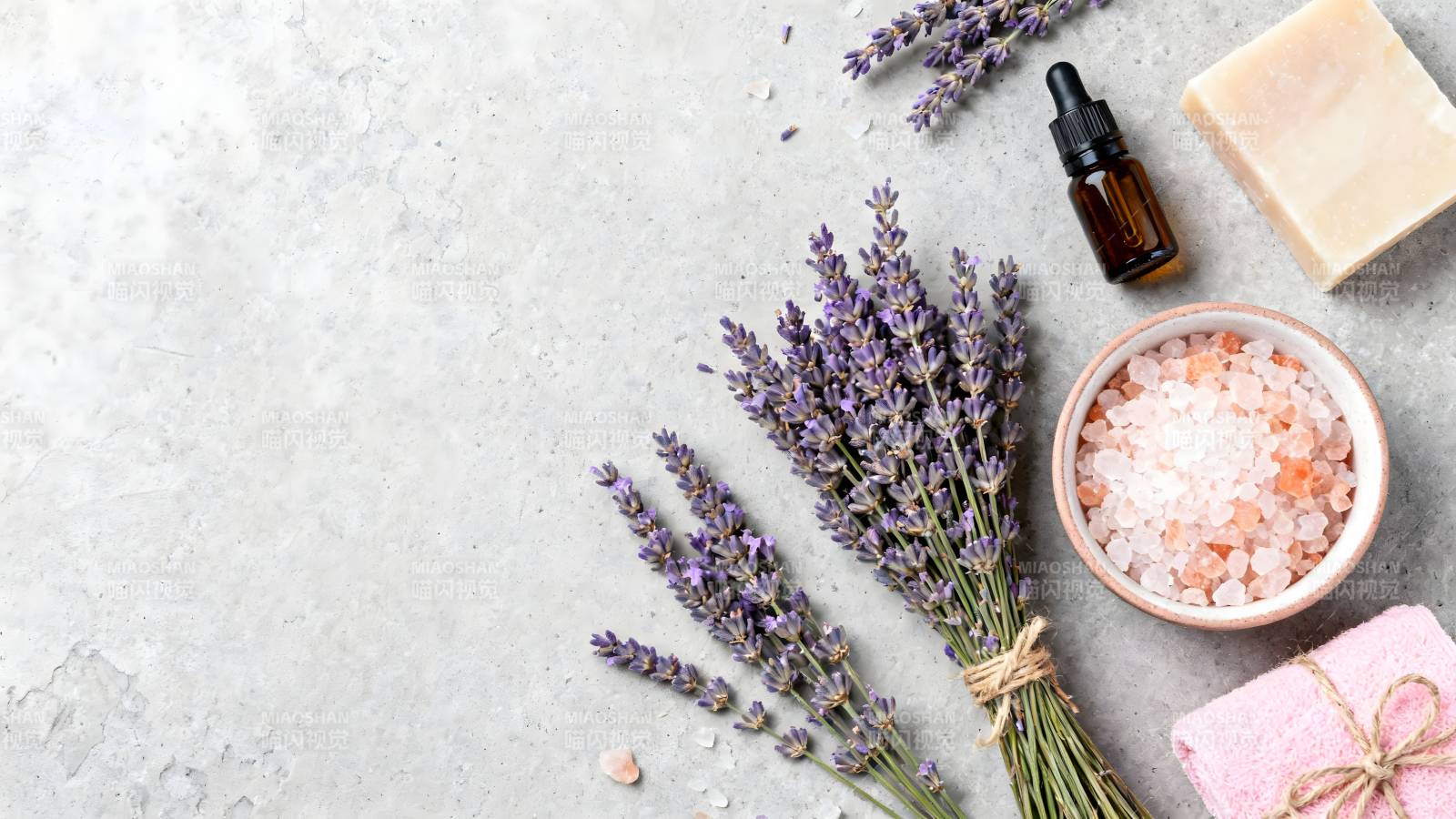 薰衣草香氛护理图片