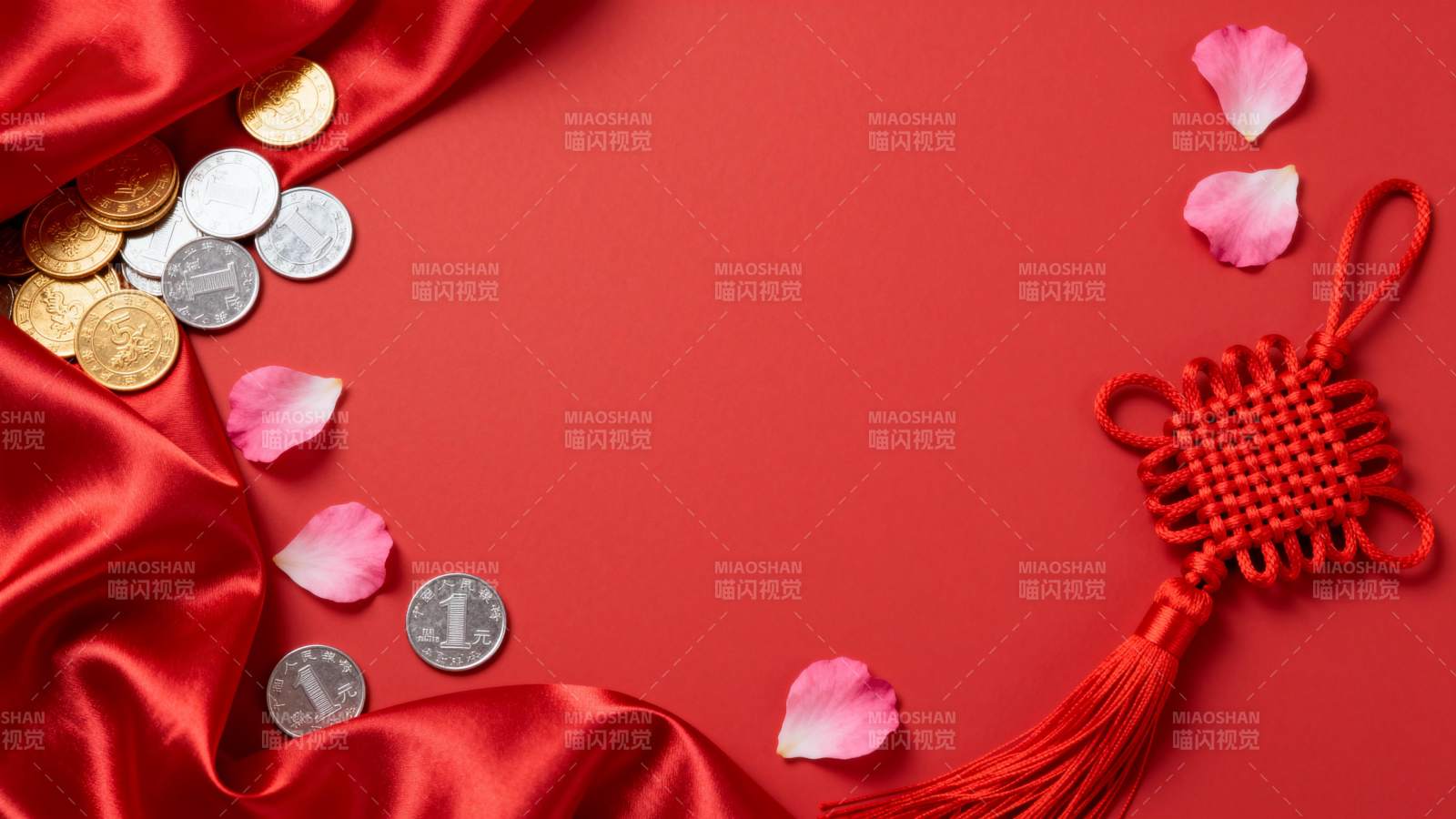 喜庆红绸与金币图片