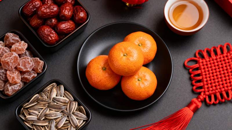 年味果盘摆拍图片