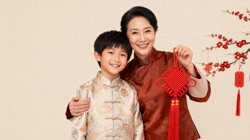 母子共庆新春图片