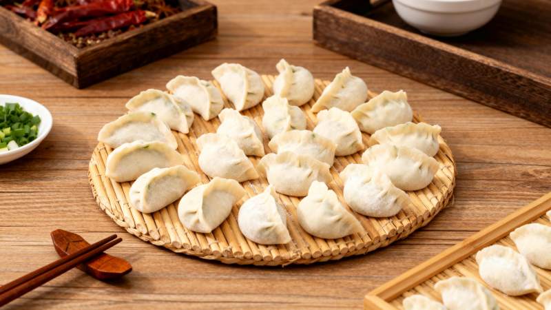 鲜美饺子摆盘图图片