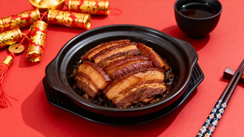红烧肉配年味装饰图片