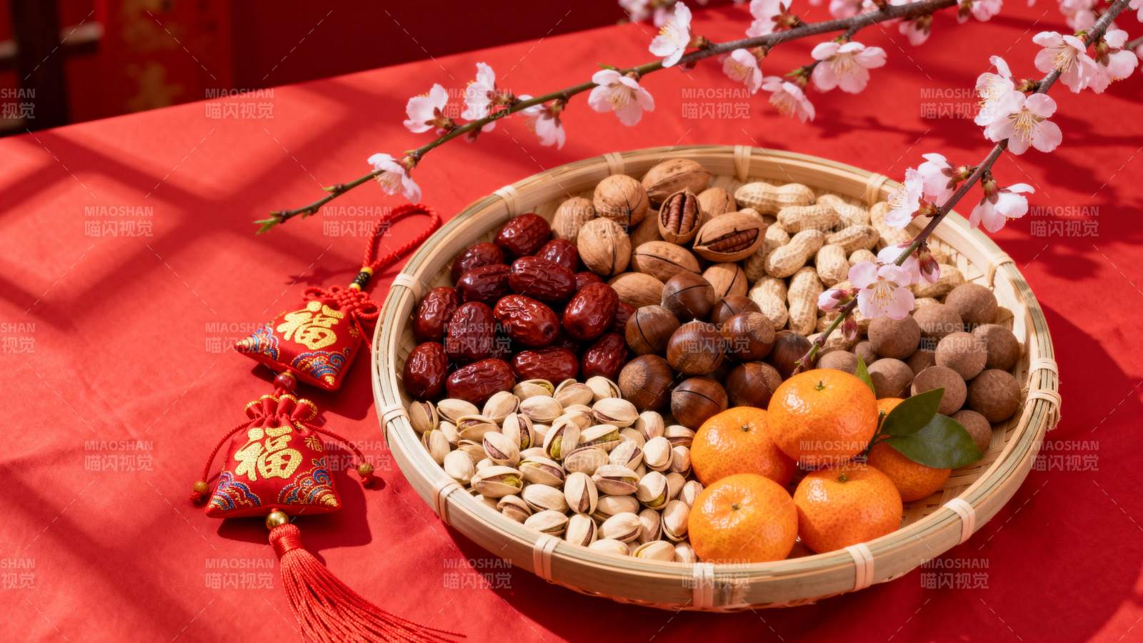 年货坚果果盘图片