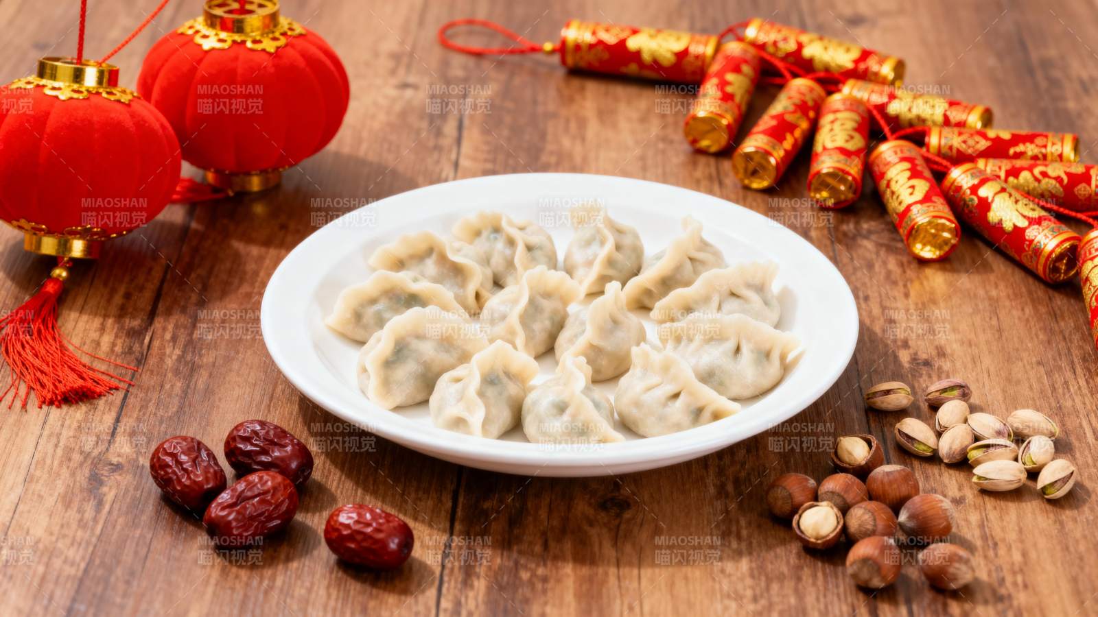 春节饺子与年货图片