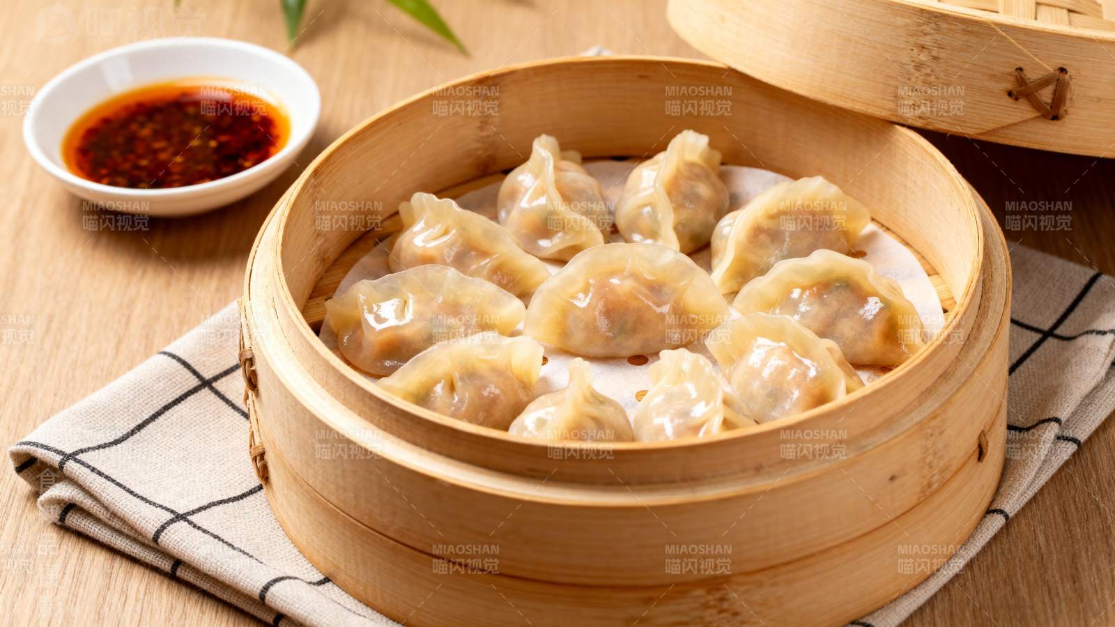 蒸饺配蘸料图片