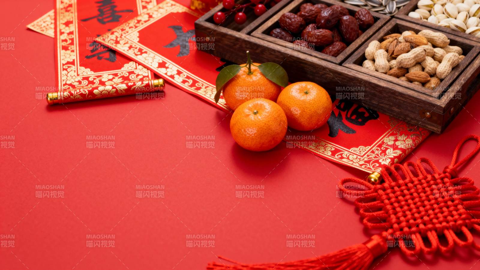 新春佳节喜庆摆设图片