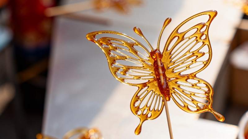 糖画蝴蝶栩栩如生图片