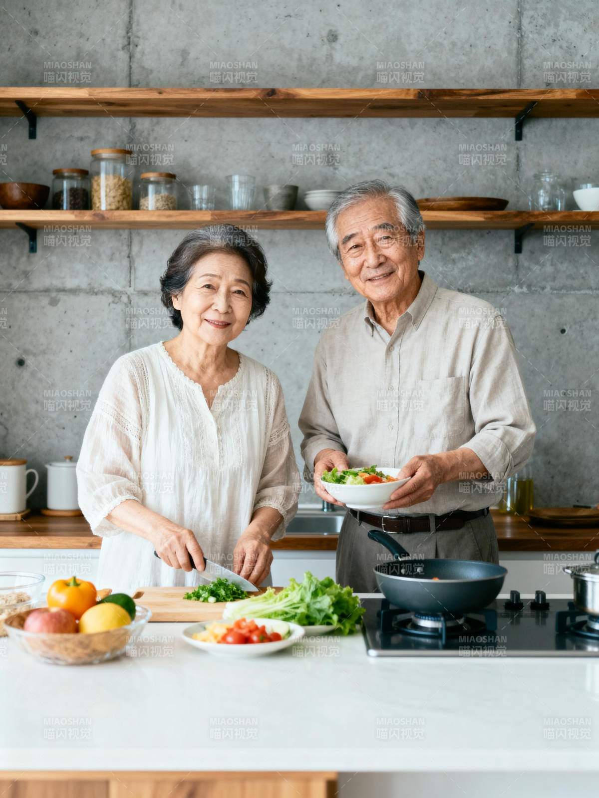 温馨厨房共烹饪图片