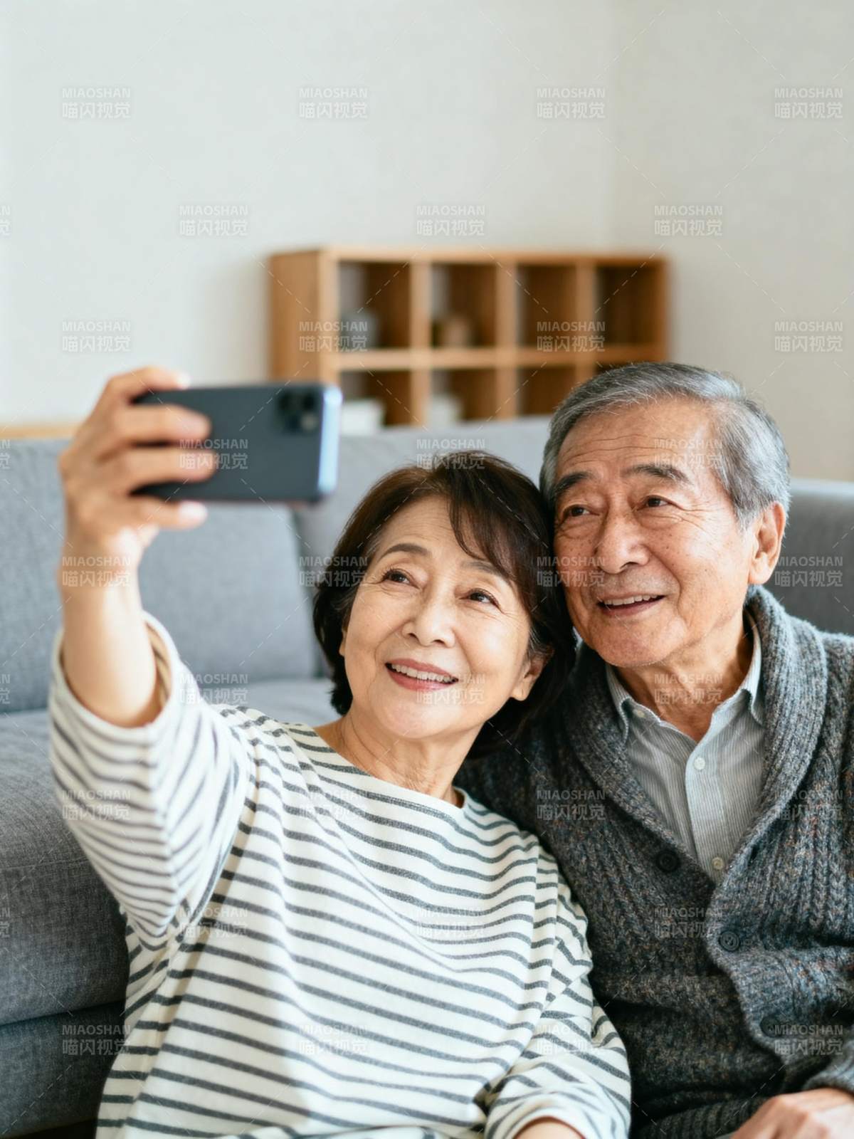 幸福晚年自拍时刻图片