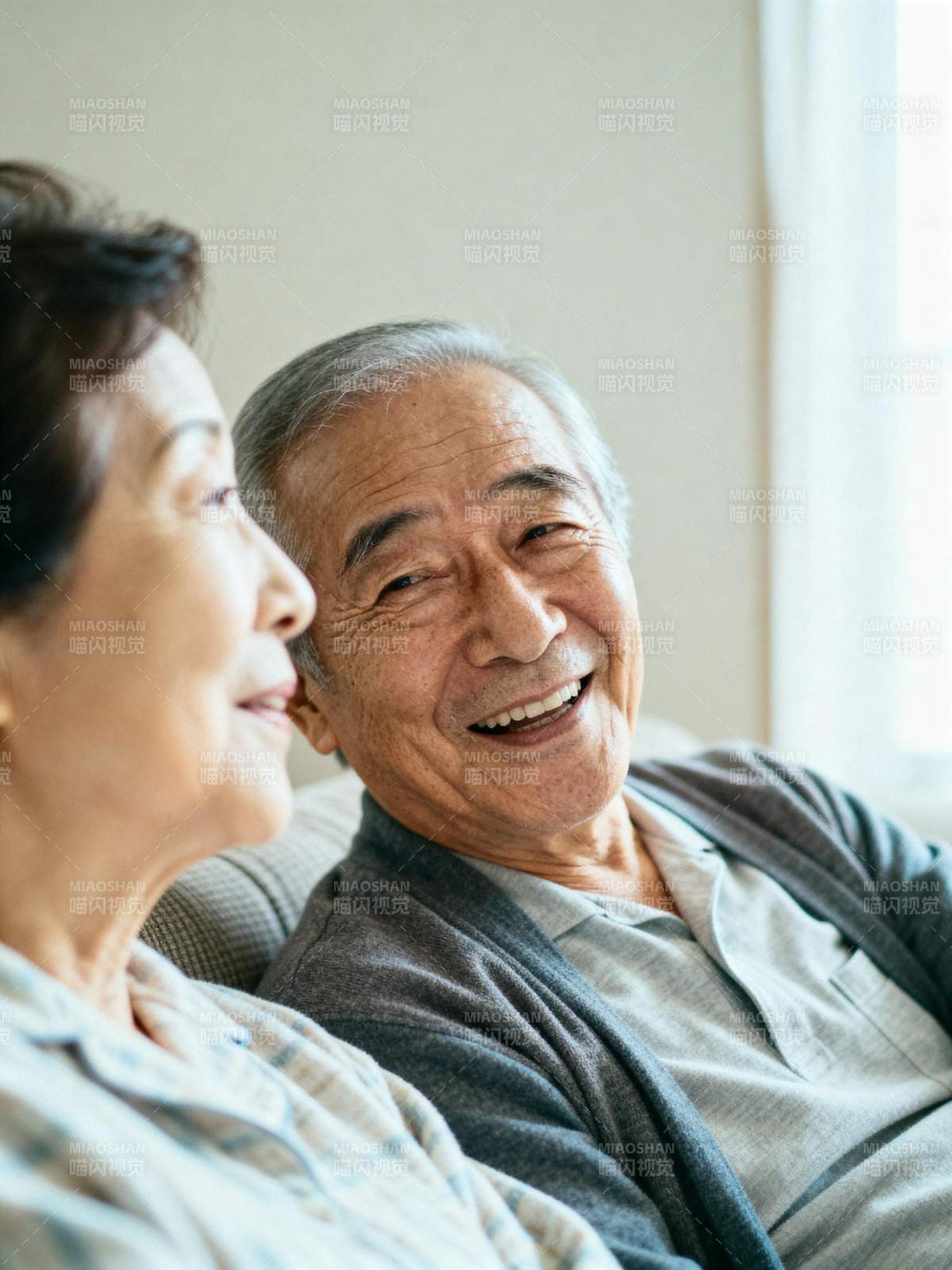 幸福晚年 笑容满面图片