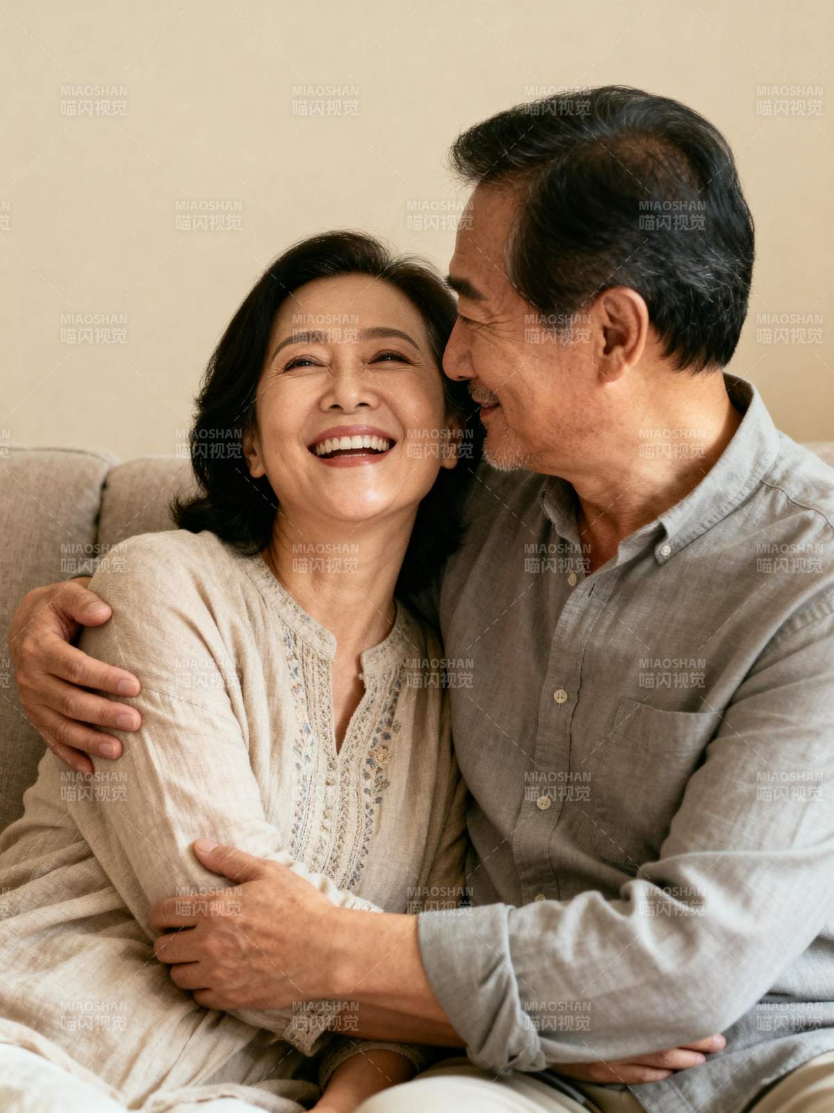 温馨相伴 笑对人生图片