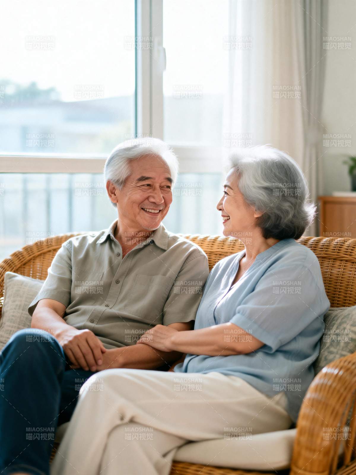 温馨相伴 岁月静好图片