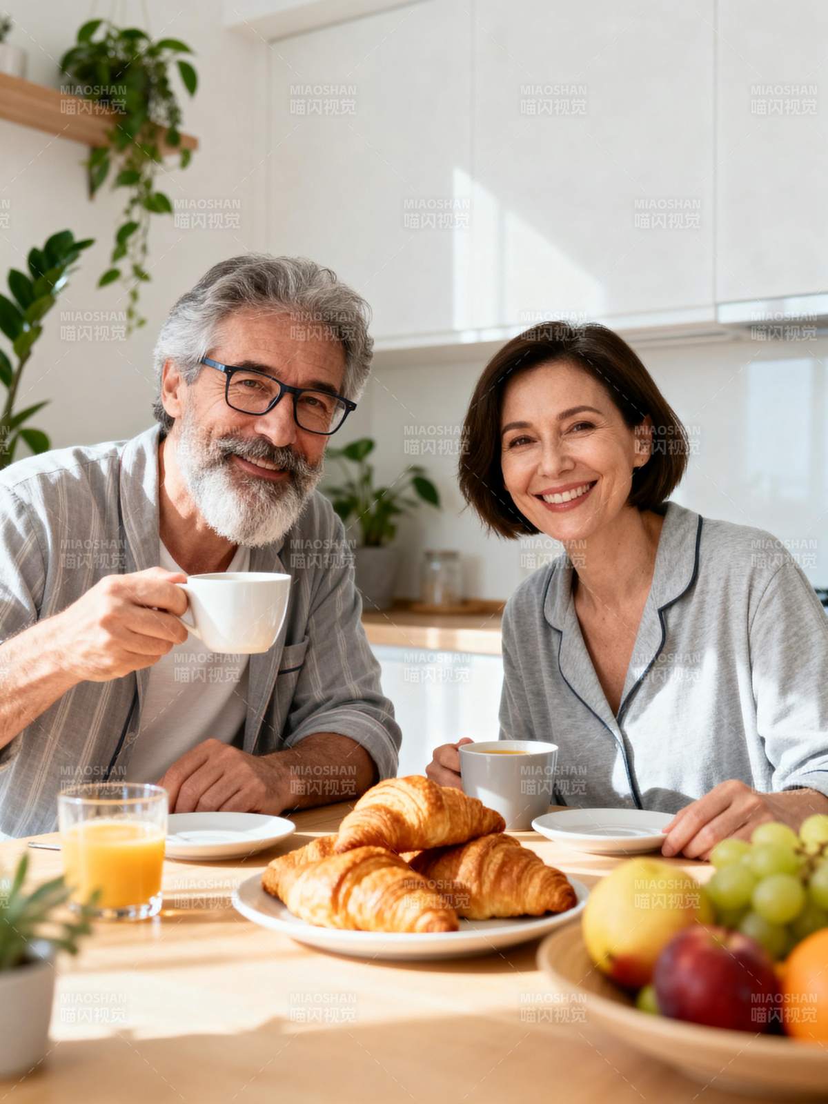 温馨早餐时光图片
