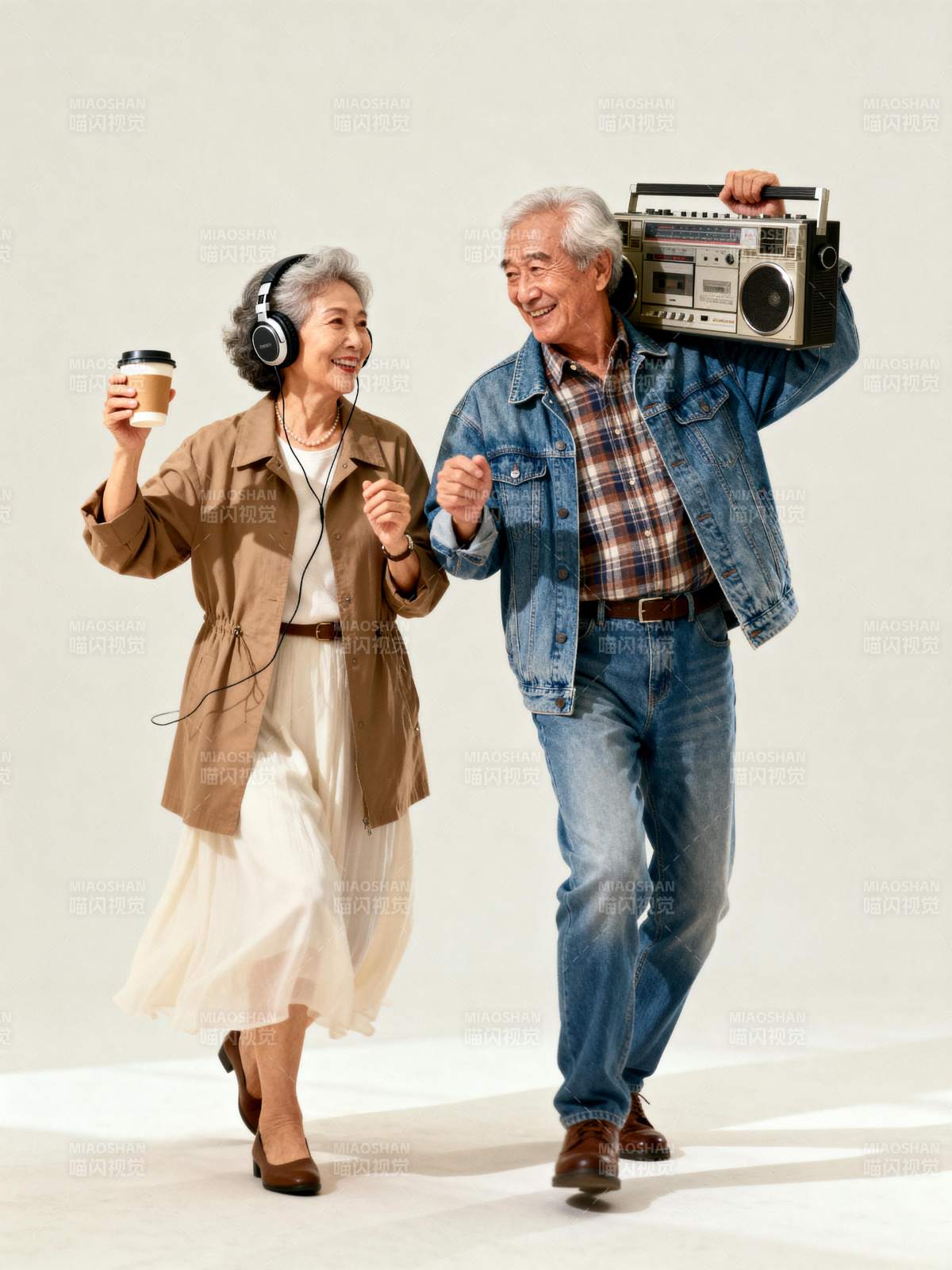 乐享晚年时光图片