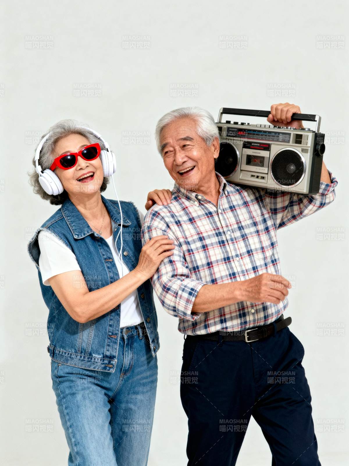 快乐老伴共舞图片