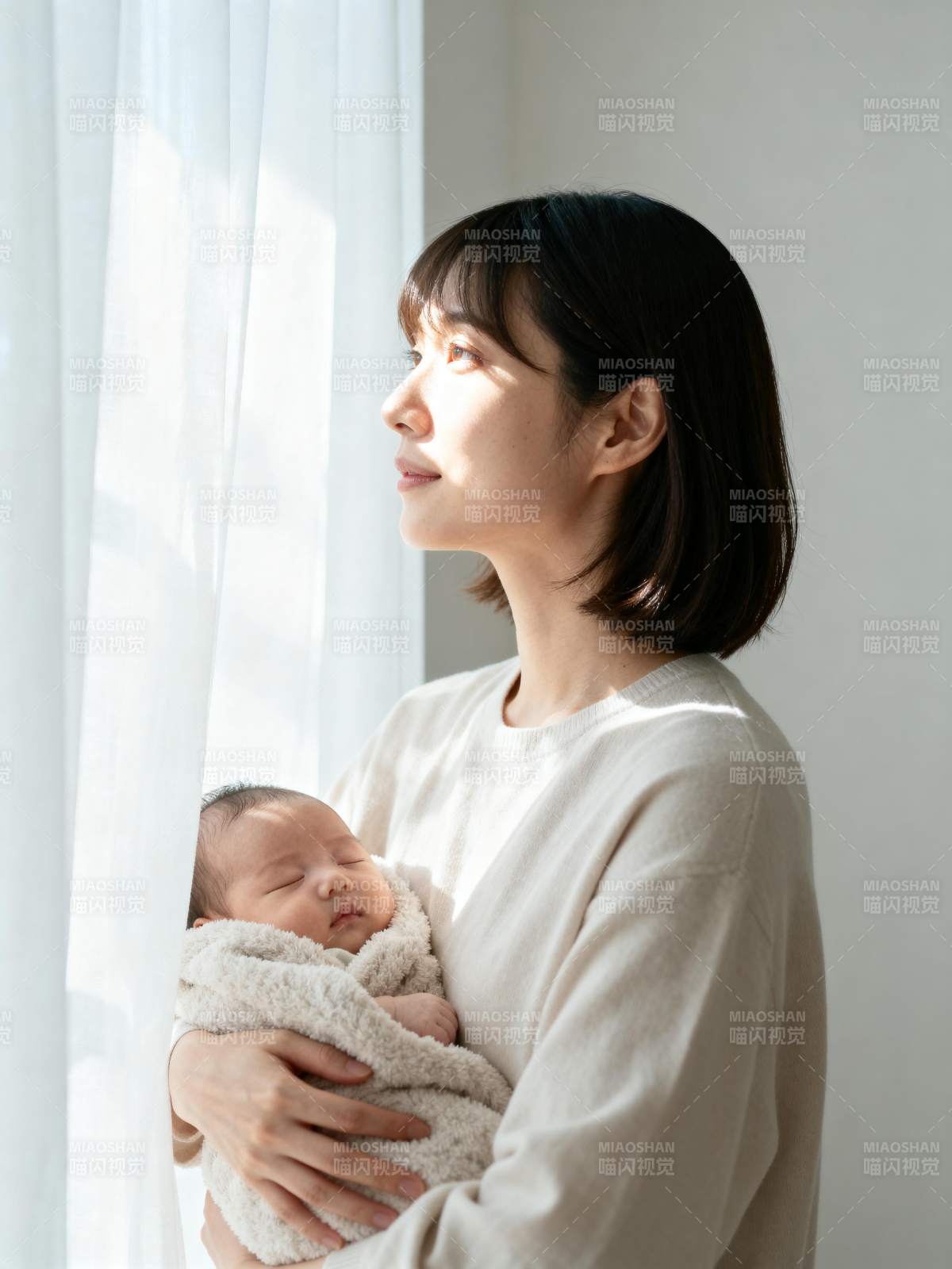 母爱如光 温暖新生图片