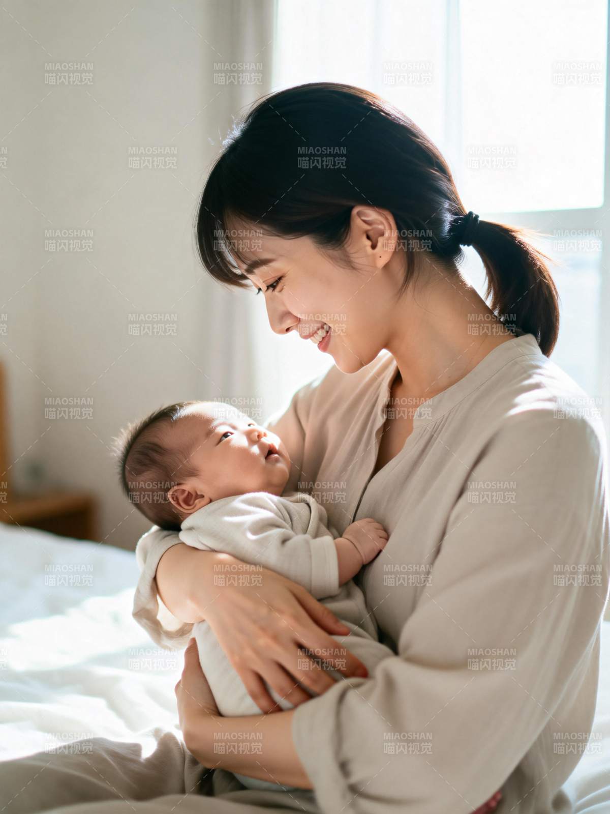 母爱如光 温暖相伴图片