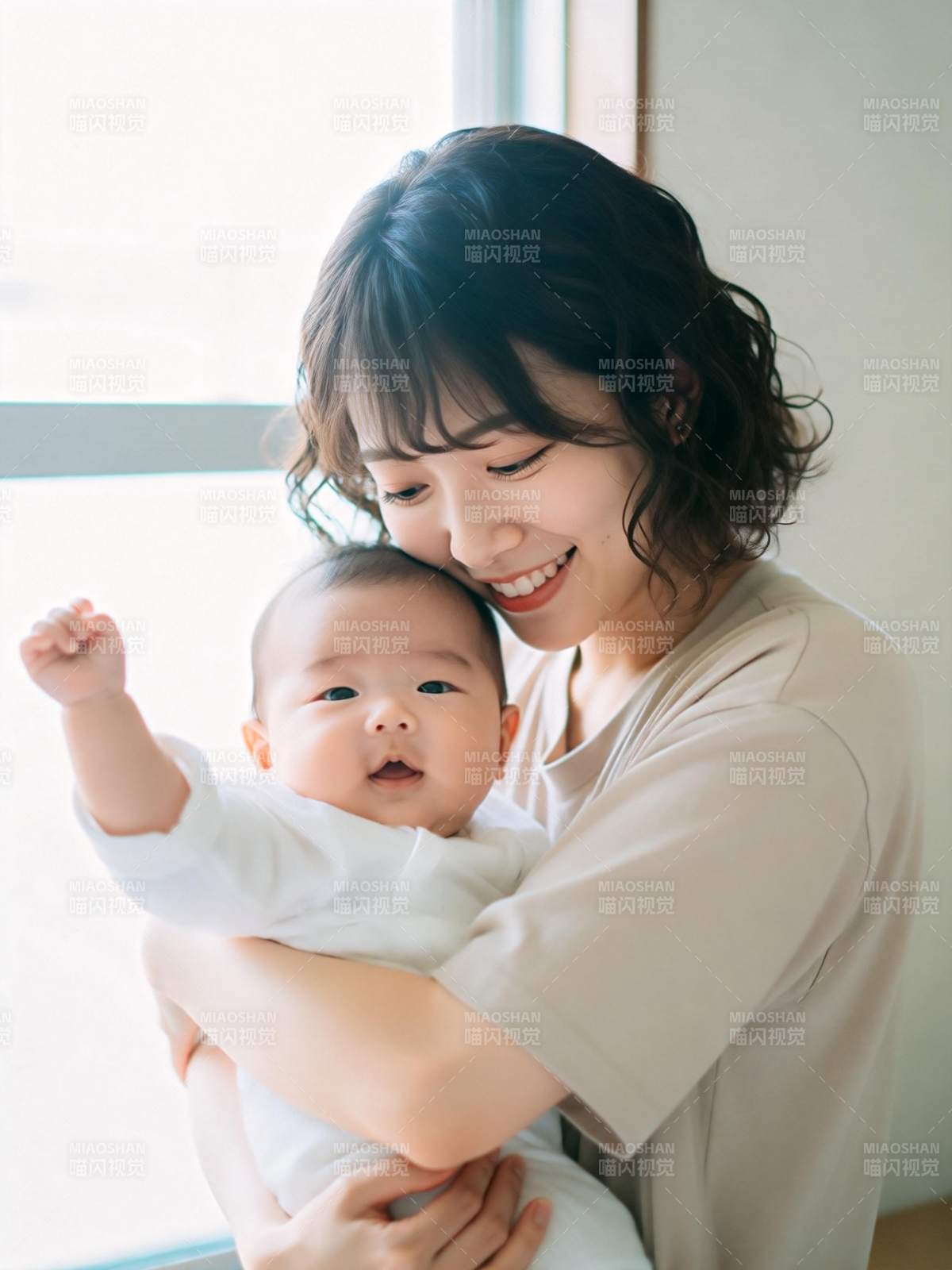 母爱如光 温暖相伴图片