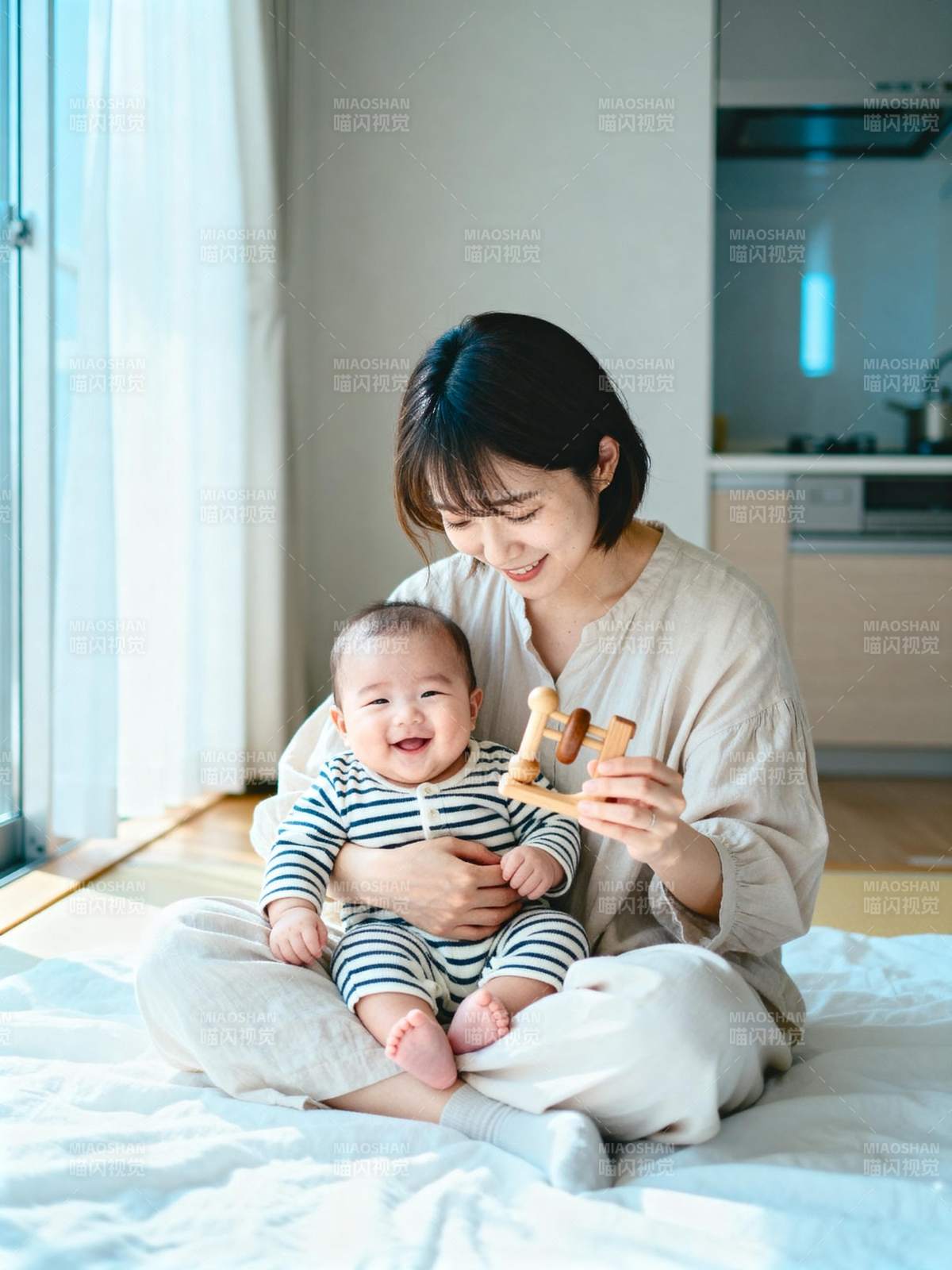 母子温馨时光图片