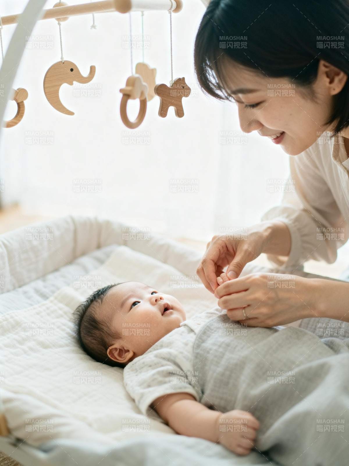 母爱温馨时刻图片