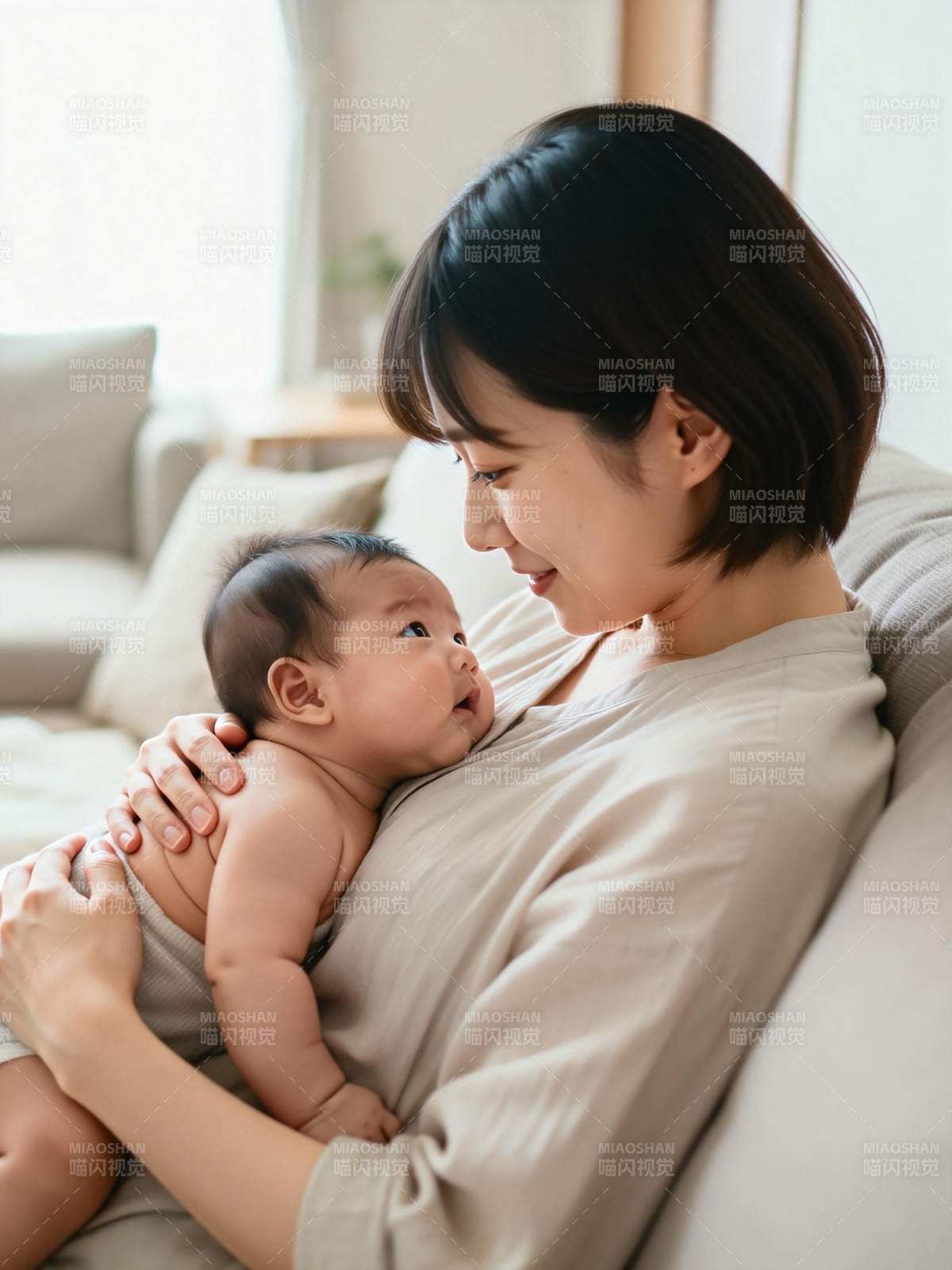 母爱温馨时刻图片