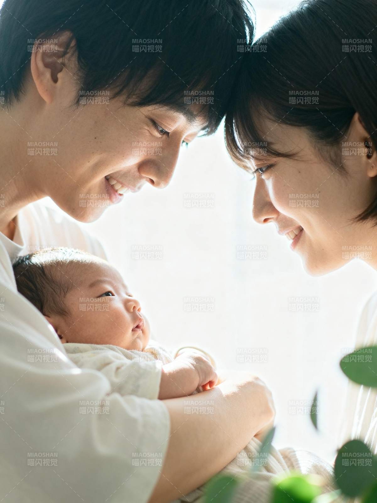 幸福一家三口图片