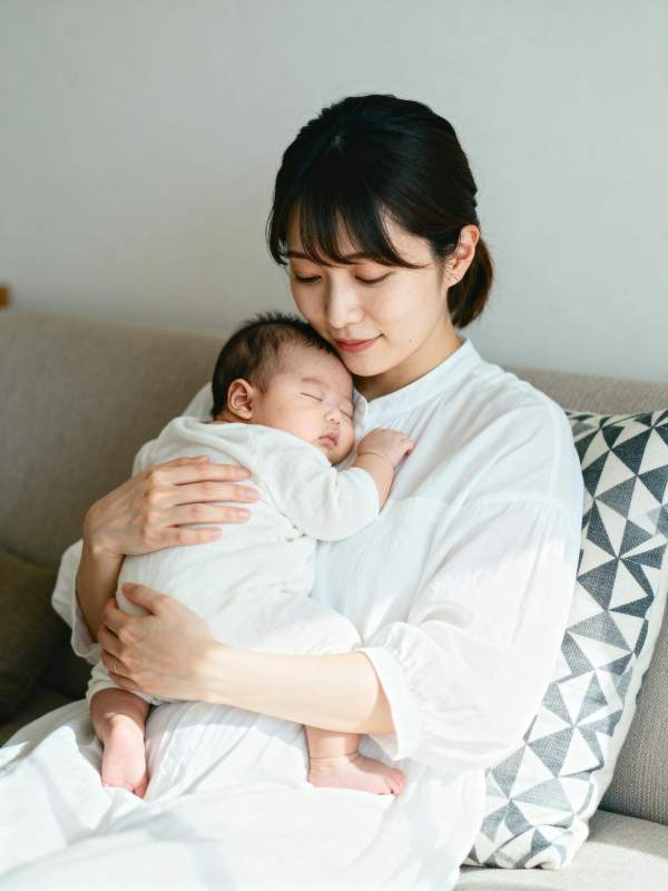 母爱如初 温柔相拥图片