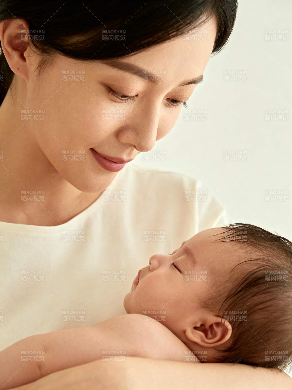 母爱温柔时刻图片