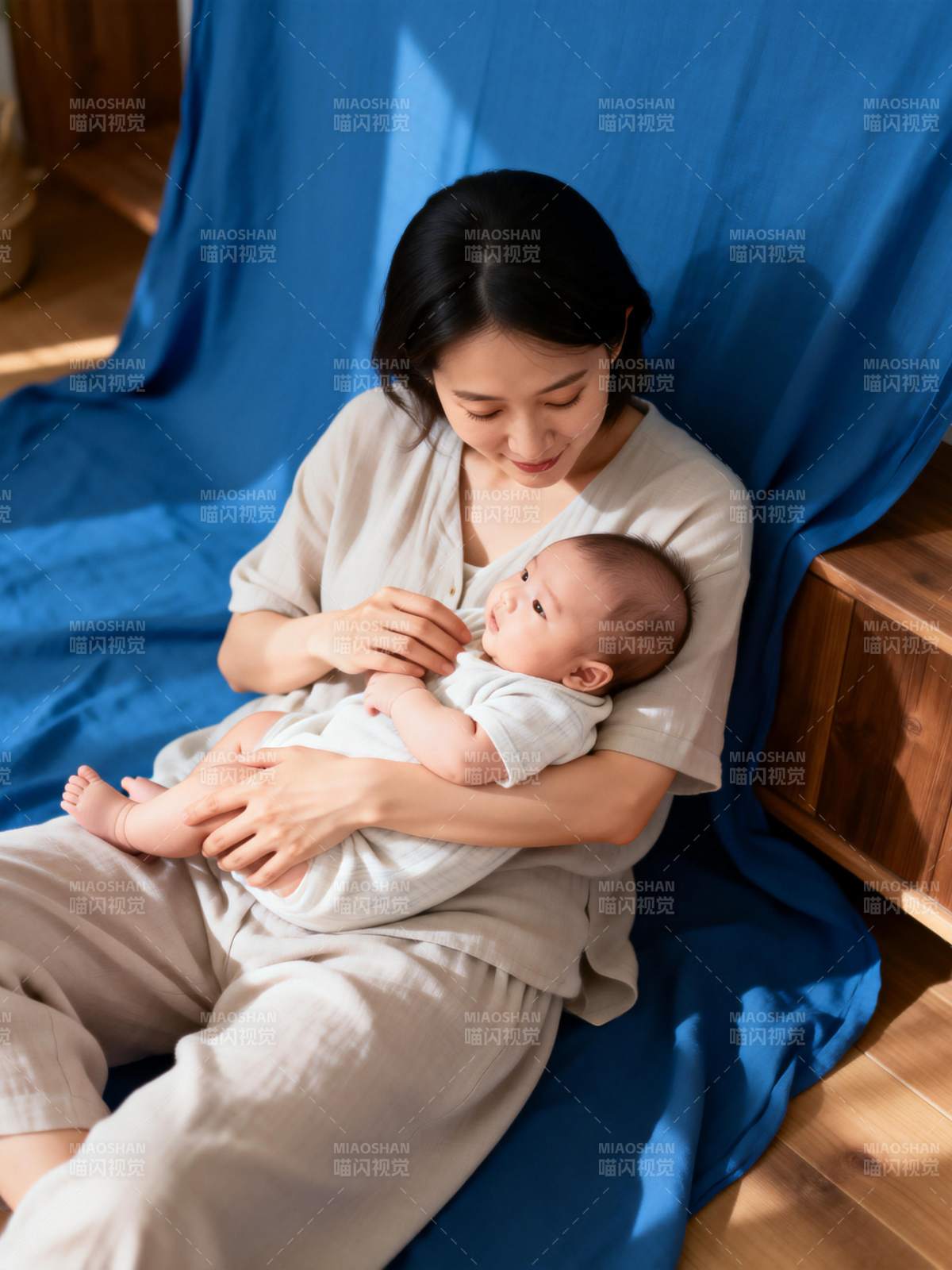 母爱温馨时刻图片