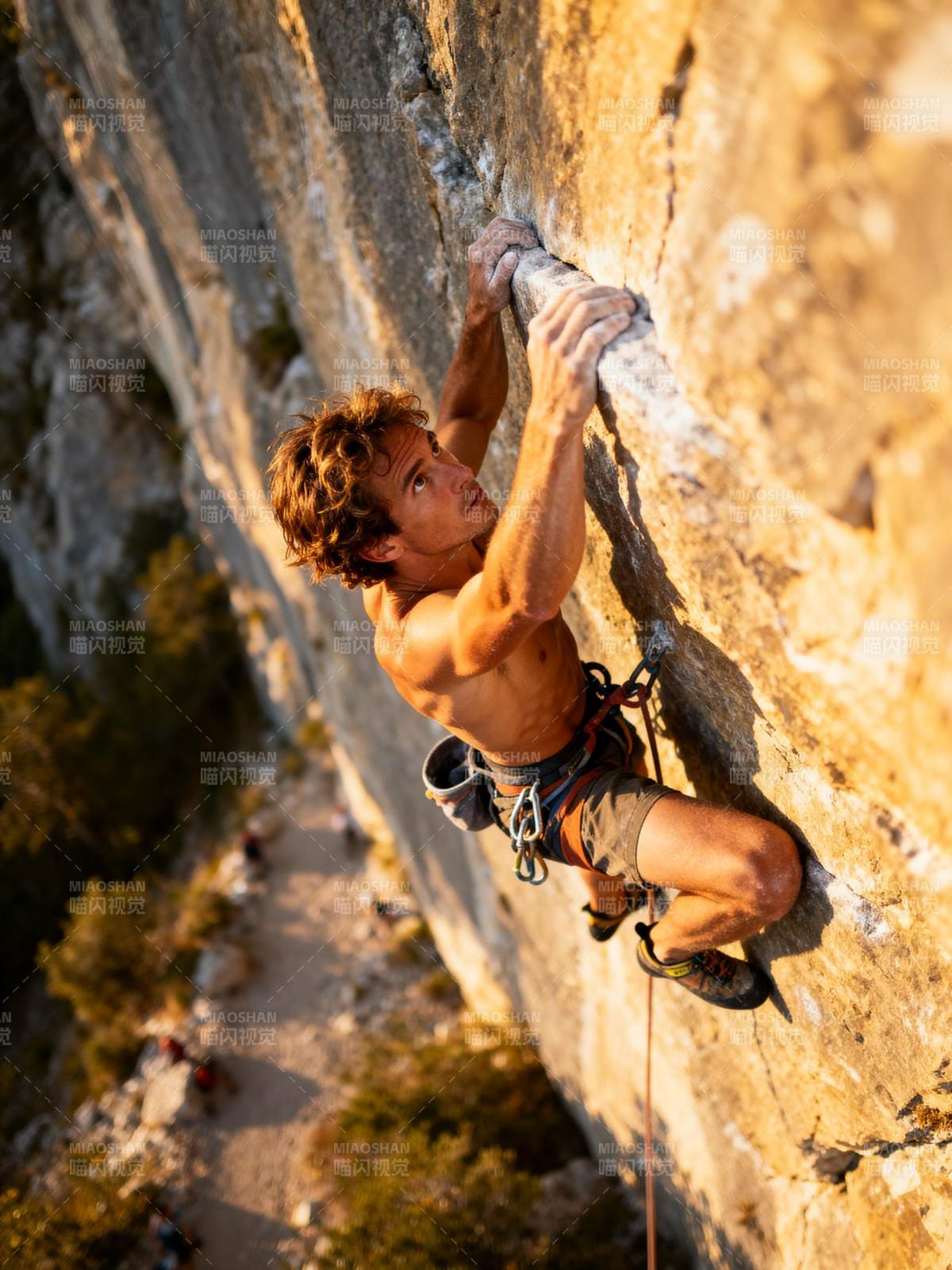 极限攀岩挑战图片