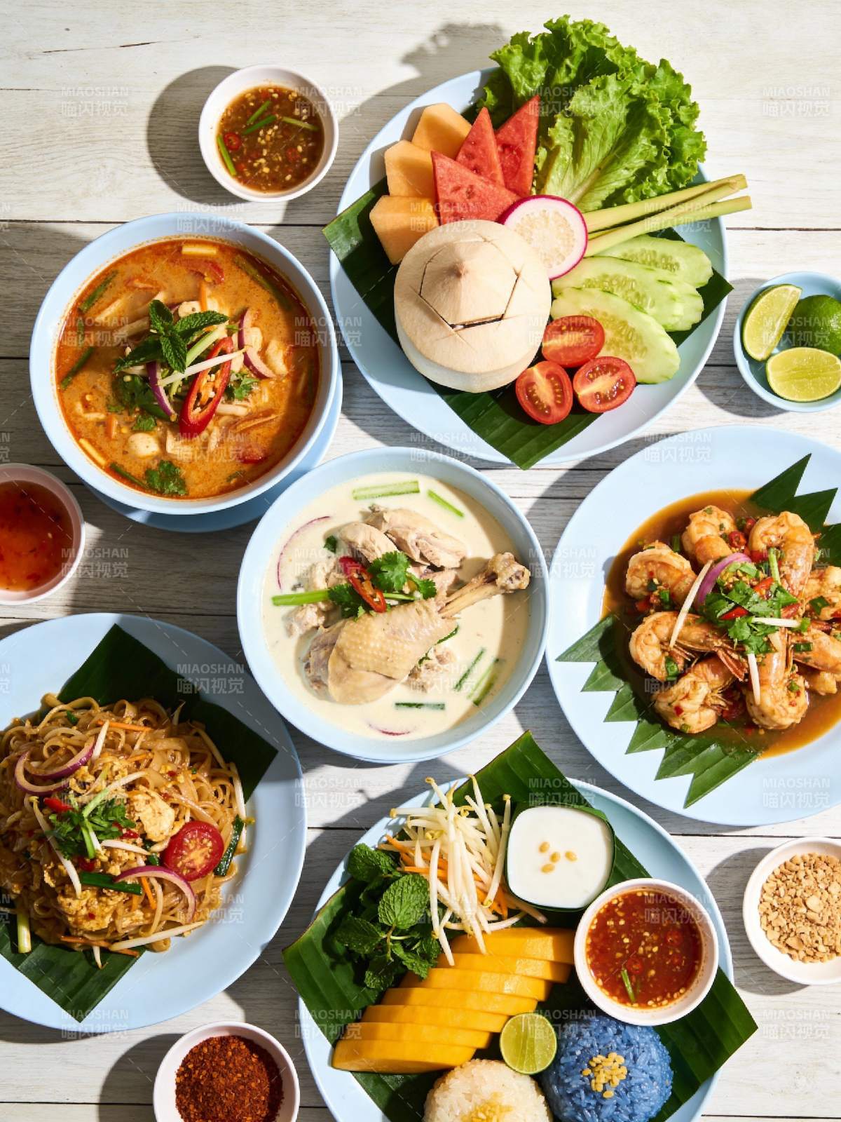 泰式美食盛宴图片