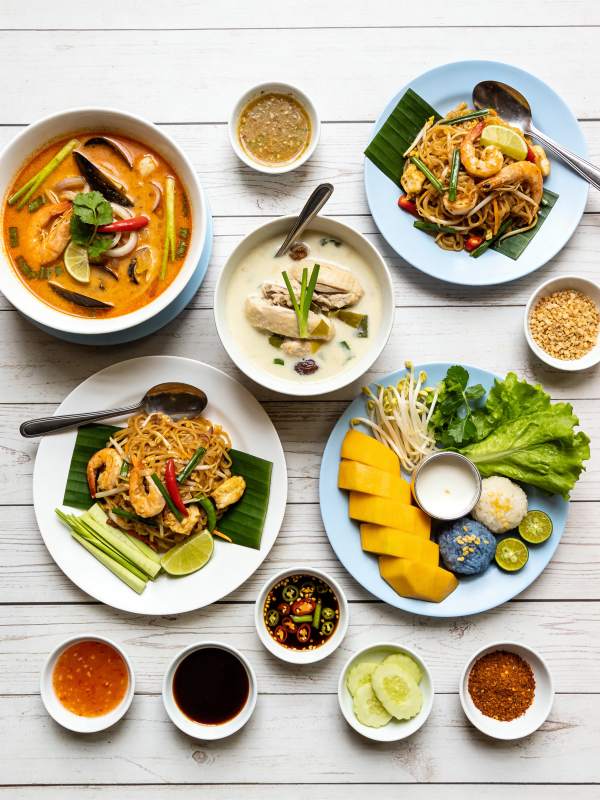 泰式美食盛宴图片