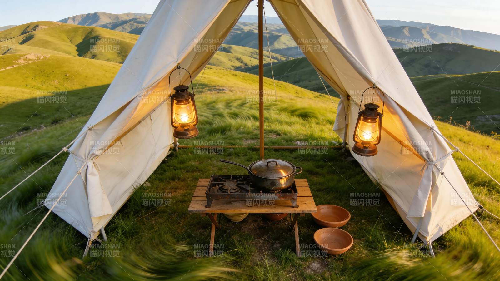 山野露营 灯火温暖图片