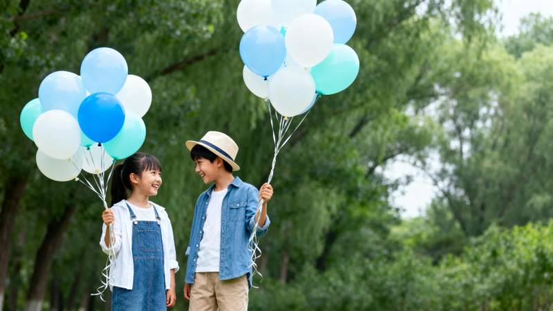 童趣气球时光图片