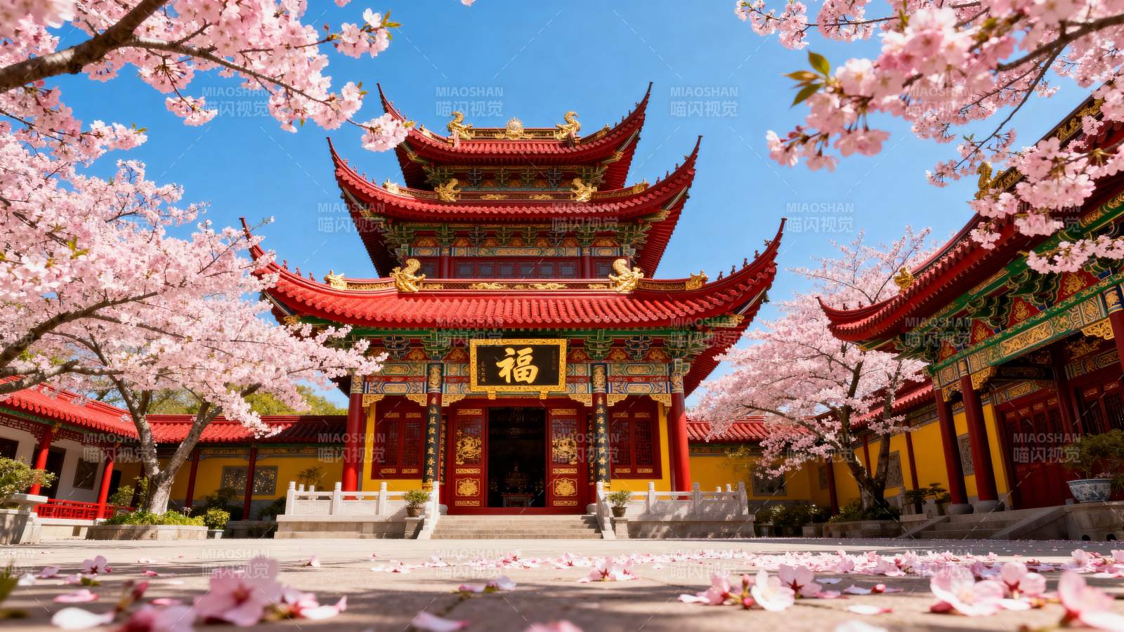 樱花映衬古寺福图片