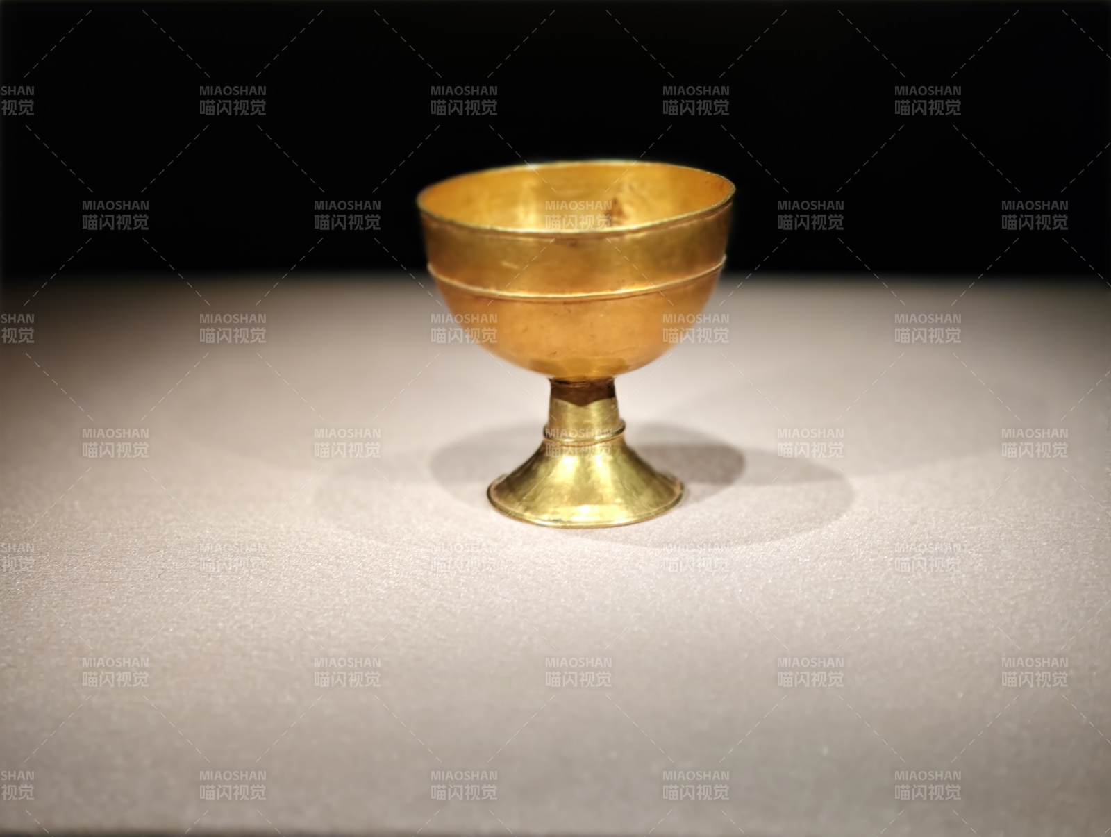 金质高足杯 高足金杯 李静训展图片