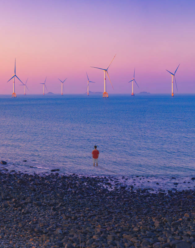 海边风车暮色图片