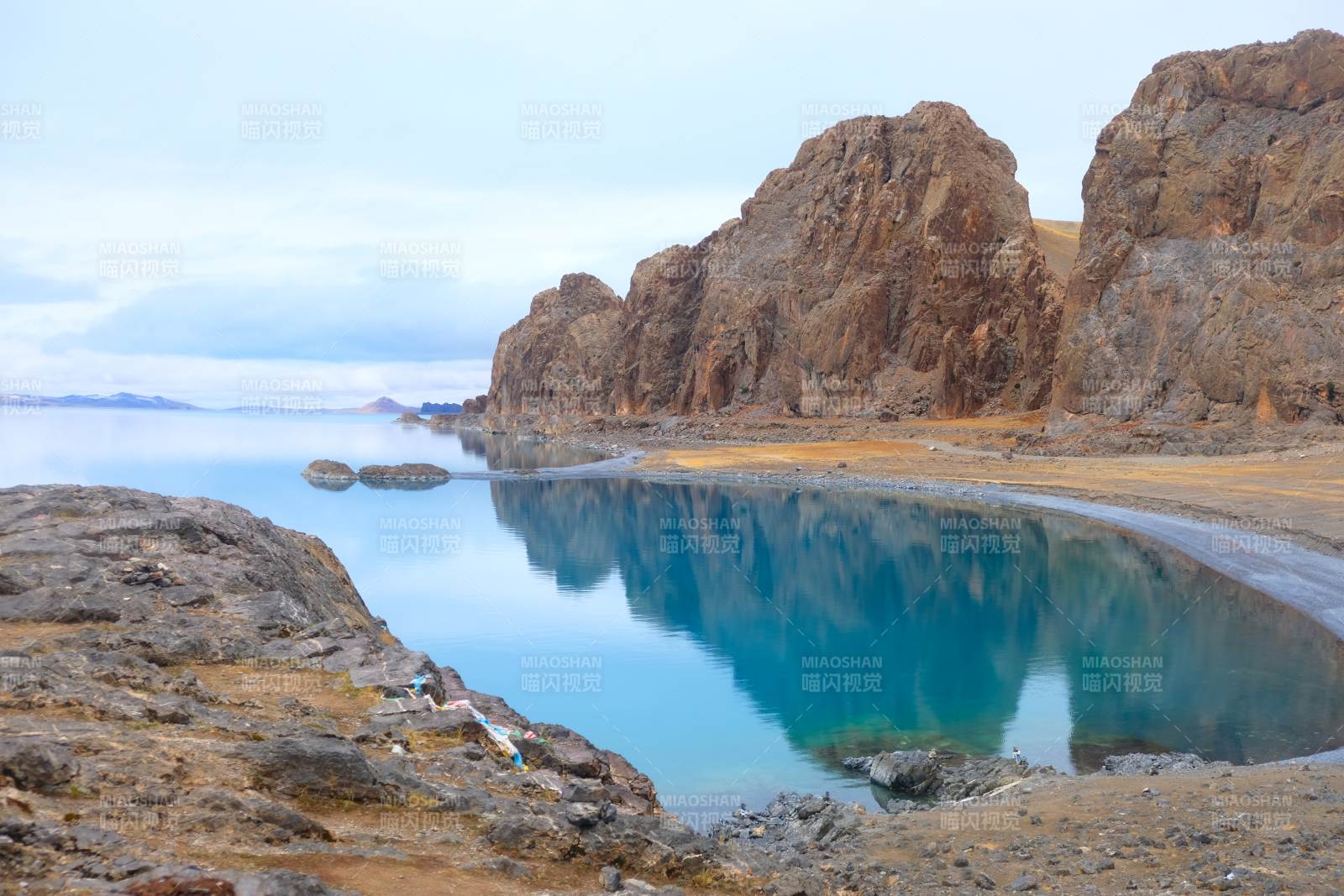 碧水映山岩 圣象天门图片