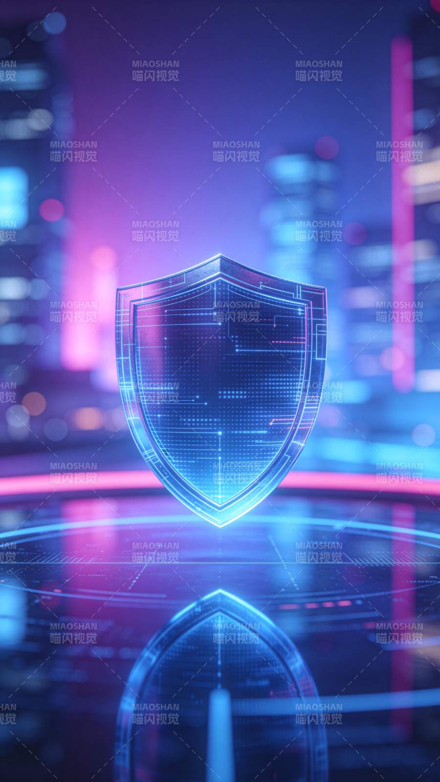 蓝色科技盾牌悬浮于霓虹城市背景中图片