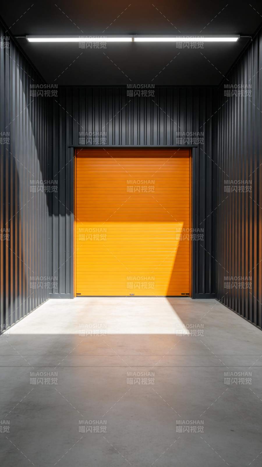 橙色卷帘门空间图片