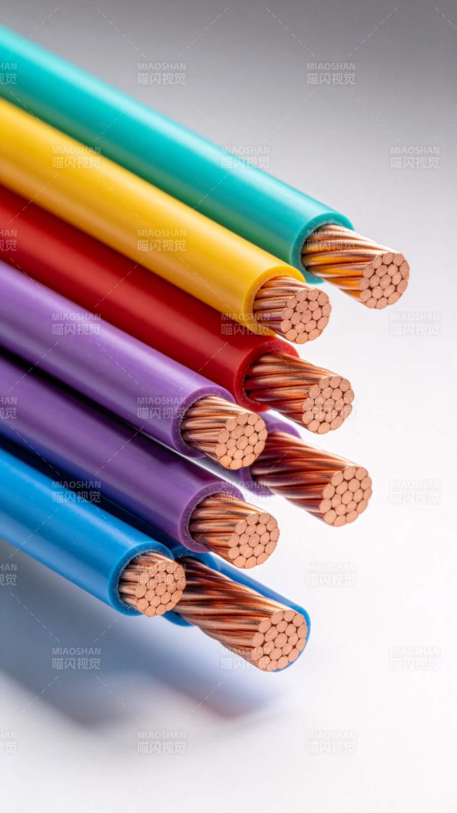 多彩电线特写图片