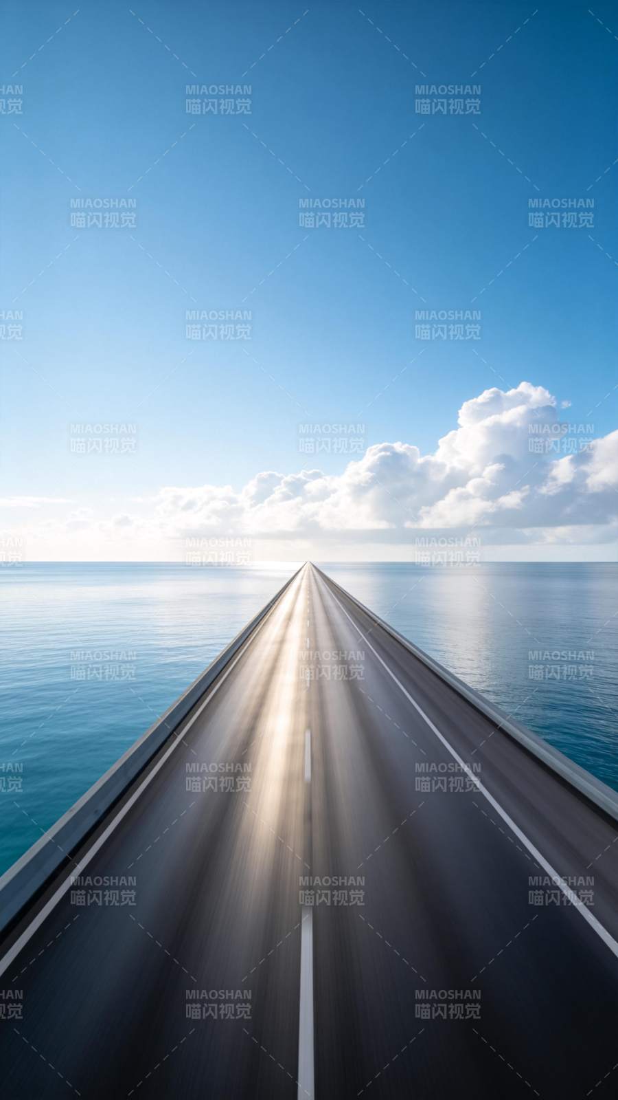 海天一色之路图片