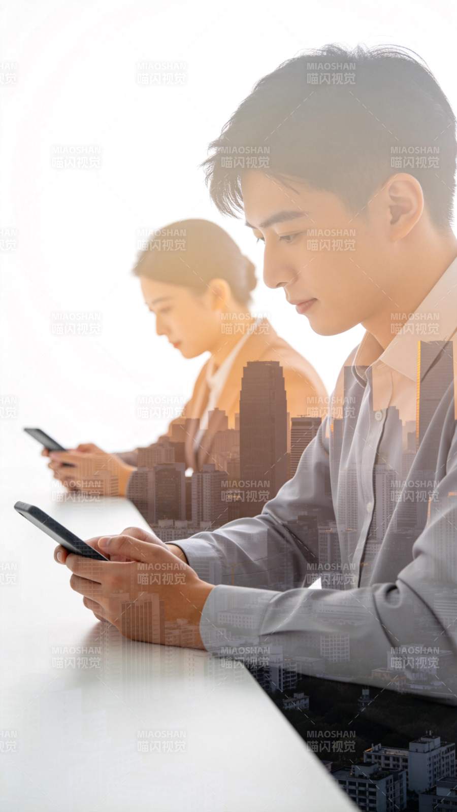 都市办公 专注手机图片