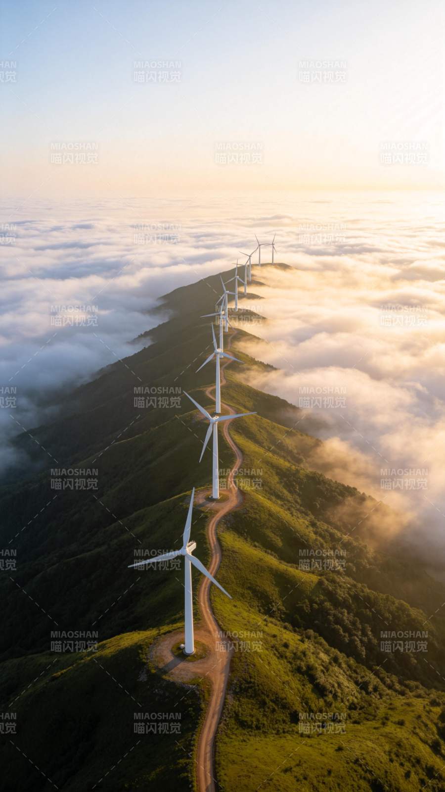 云海之巅风车行图片