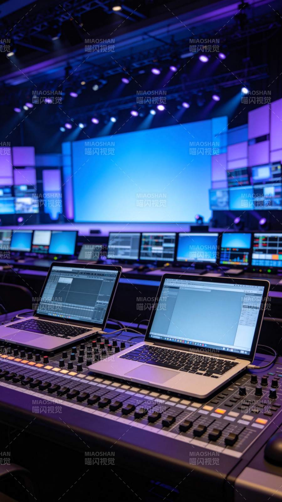 专业音视频控制室图片