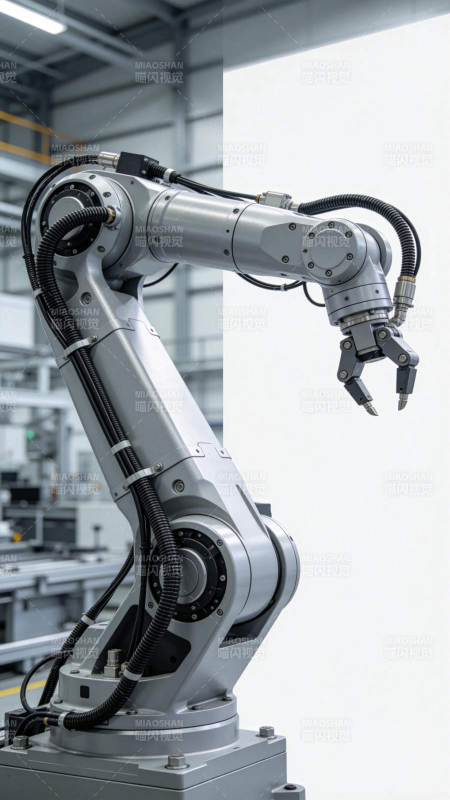 工业机械臂特写图片