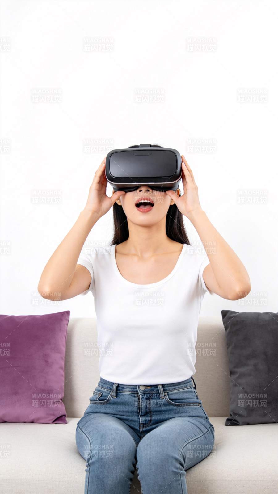 沉浸虚拟现实体验图片