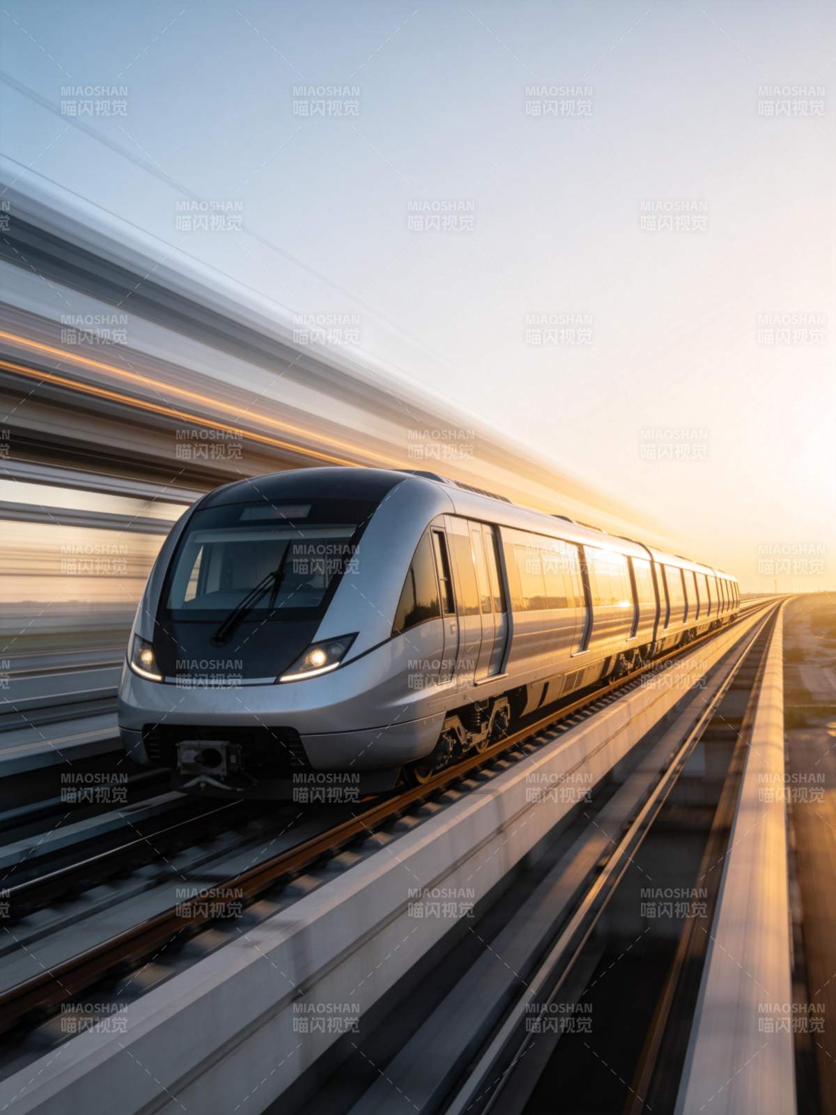疾驰的现代列车图片