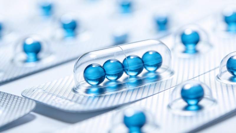 蓝色药丸特写图片